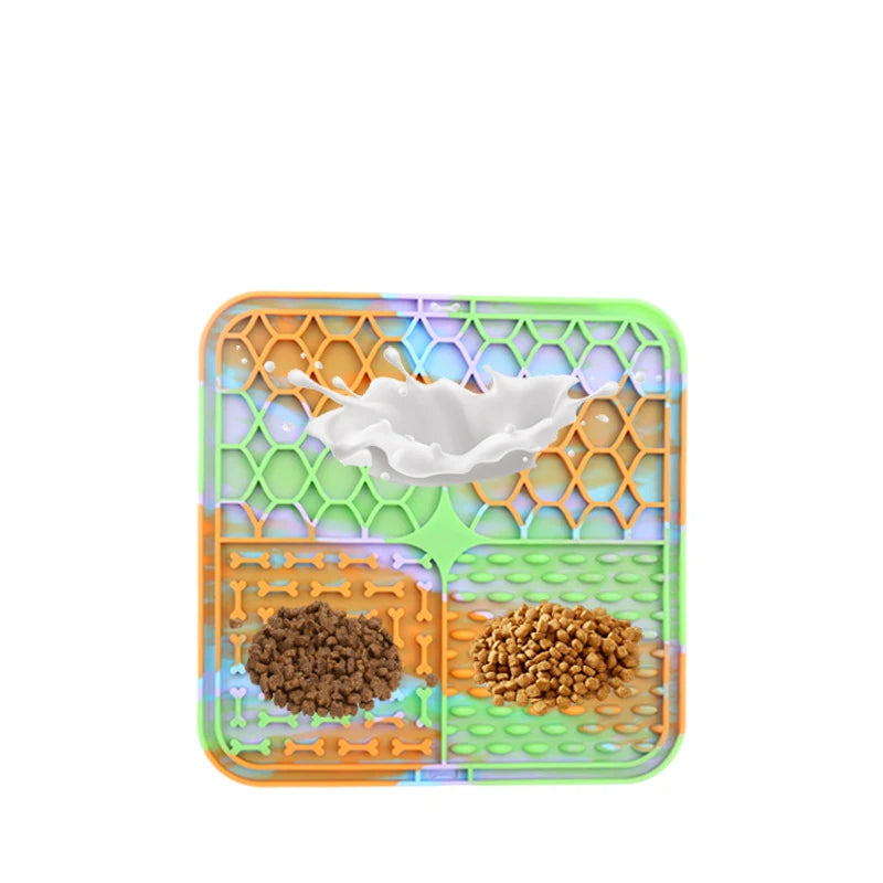 Lick Mat – Silicone Slow Feeder & Bath Distraction Pad for Dogs (Non-Slip Suction Design)