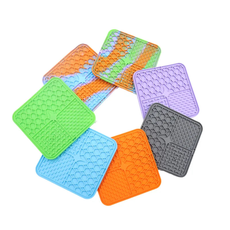 Lick Mat – Silicone Slow Feeder & Bath Distraction Pad for Dogs (Non-Slip Suction Design)