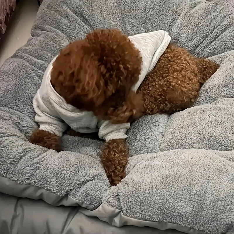 Cosy Nylon Pet Bed – Comfortable & Durable