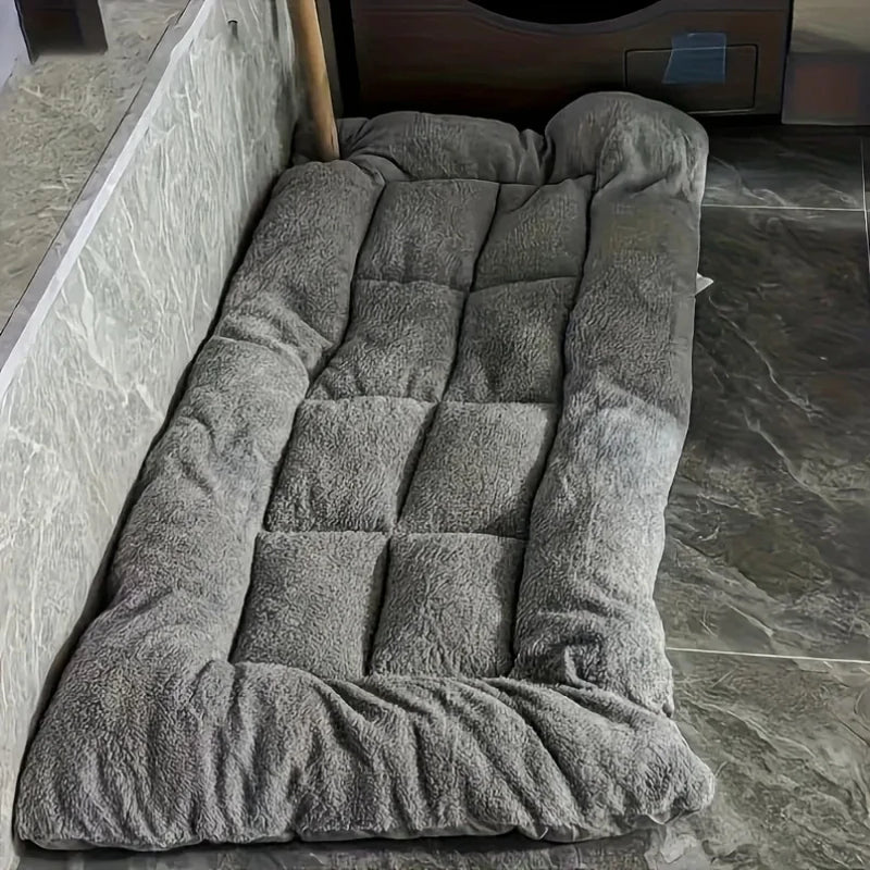 Cosy Nylon Pet Bed – Comfortable & Durable