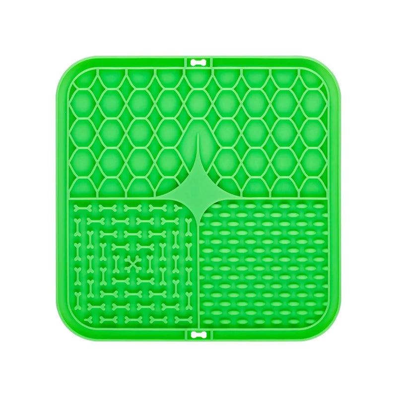 Lick Mat – Silicone Slow Feeder & Bath Distraction Pad for Dogs (Non-Slip Suction Design)