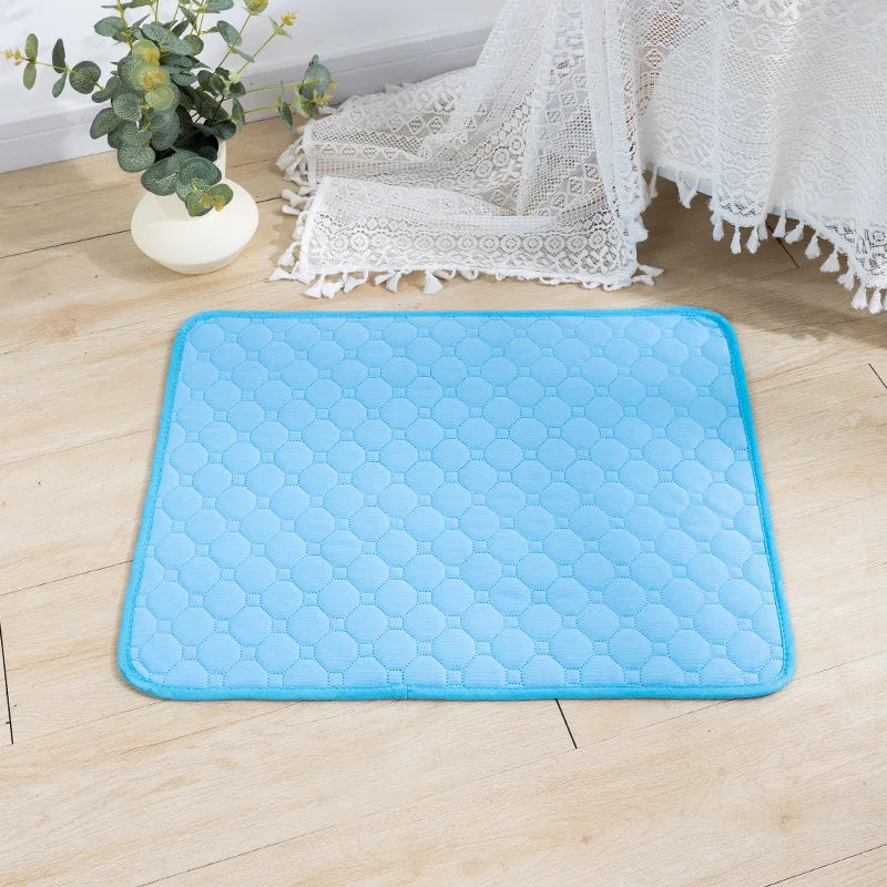 Reusable Dog Pee Pad – Washable, Waterproof & Absorbent Training Mat