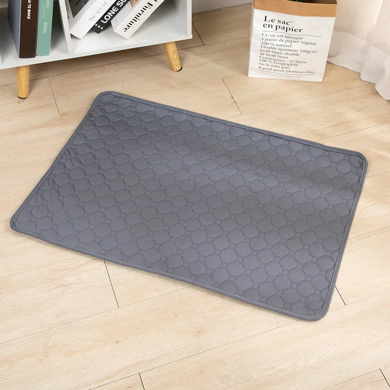 Reusable Dog Pee Pad – Washable, Waterproof & Absorbent Training Mat